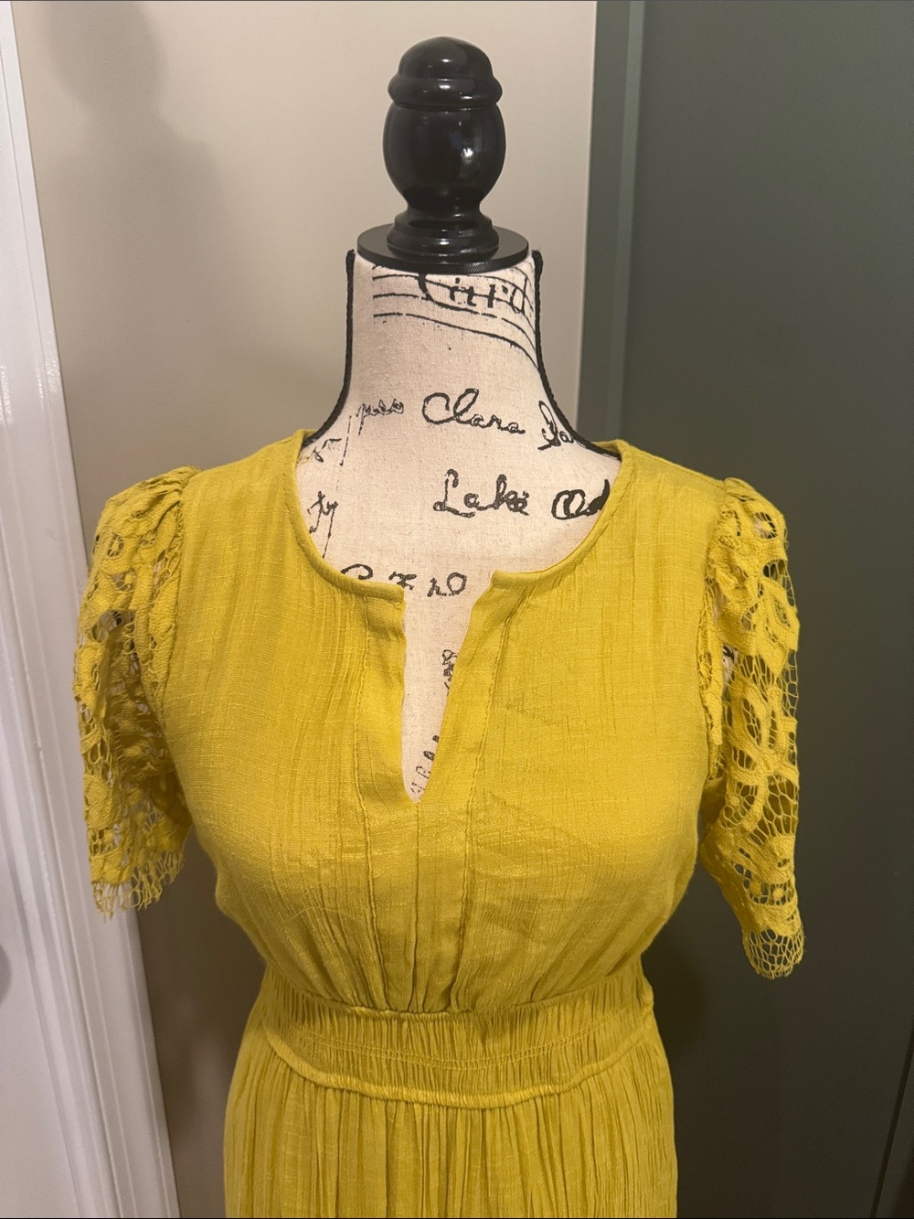 J Gee Women’s Mustard Yellow Lace-Trim Maxi Dress - Picture 2 of 10